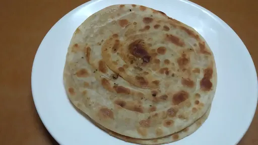 Garlic Lacchedar Paratha