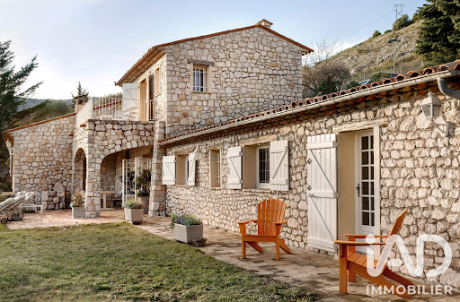 House with terrace 3