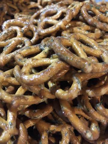 Dill/Ranch Pretzels