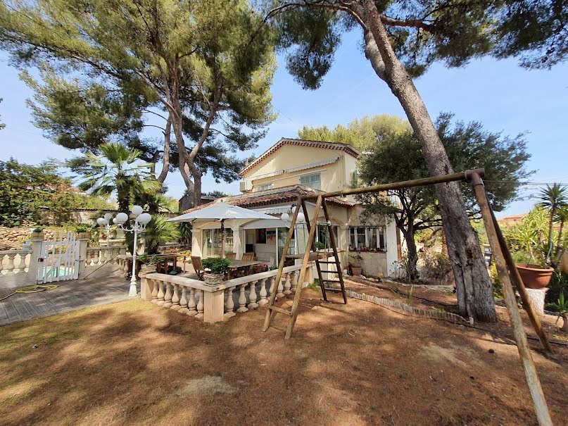 Vente villa 10 pièces 260 m² à Bandol (83150), 1 640 000 €