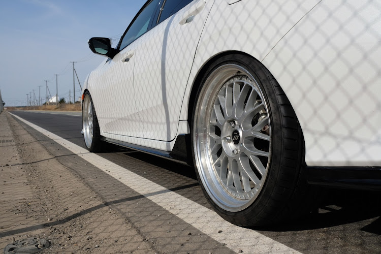 シビックの歴代のホイール見てみたい・ジスタンスw10m・BBS RF・純正の乗り心地も悪くないに関するカスタム事例の投稿画像2枚目