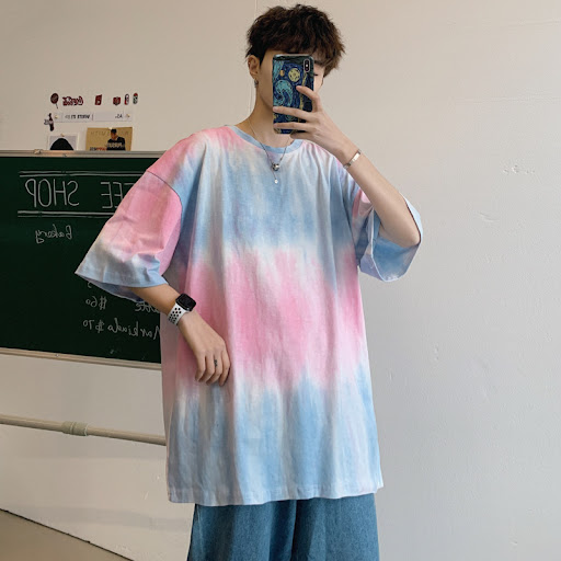Title 7, Tie-dye gradient T-shirt