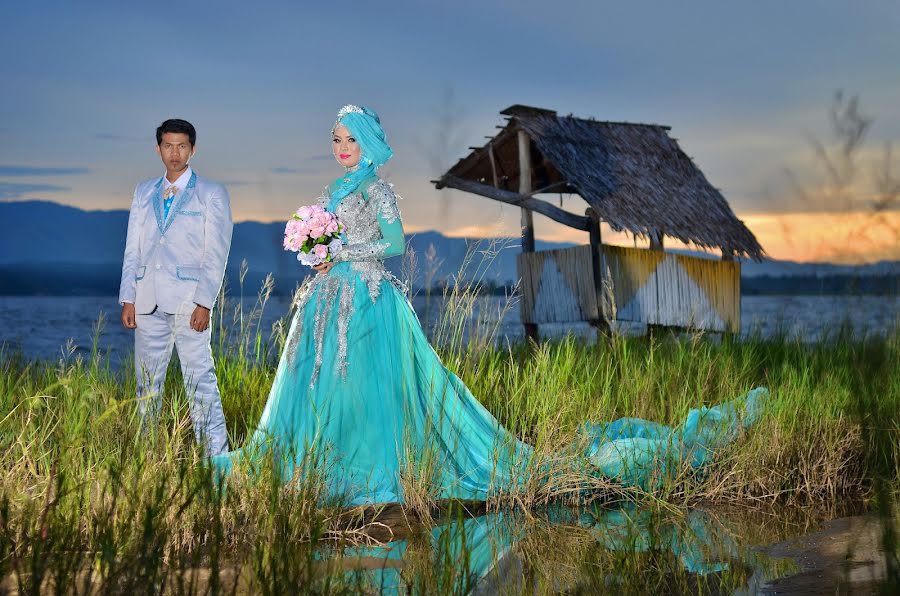 Fotógrafo de casamento Fathur Rahman (fathurrahman). Foto de 30 de julho 2019