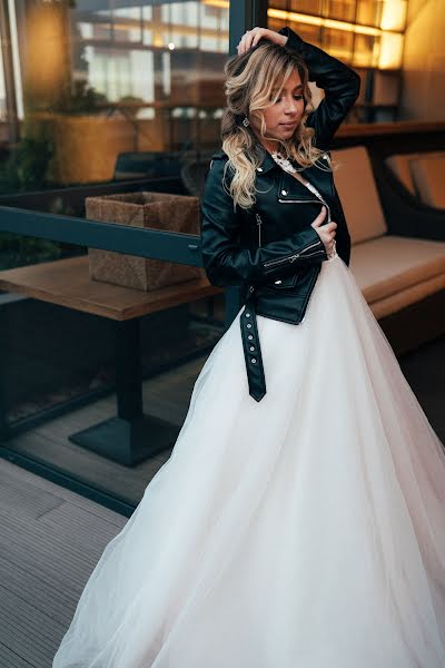 Fotógrafo de casamento Aleksandr Ruskikh (ruskih). Foto de 15 de outubro 2019