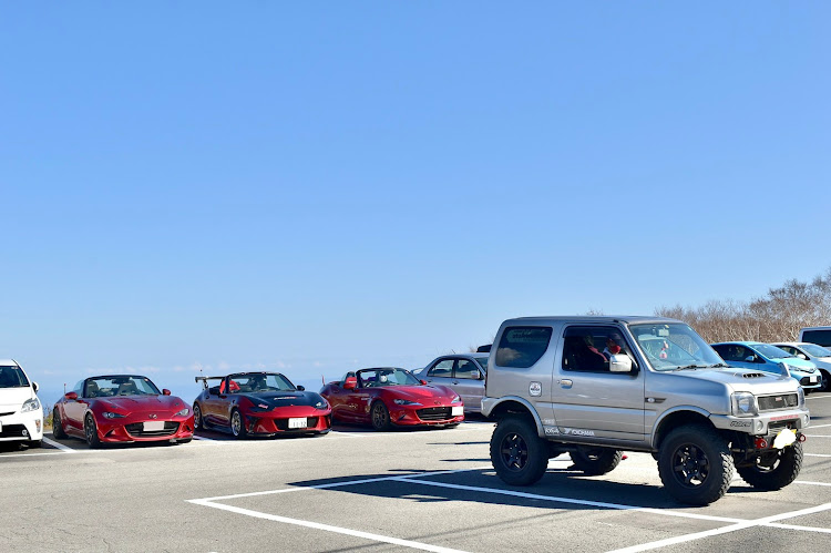 ジムニーのロードスター ・下道でいく東北ジムニー旅・撮って貰ったシリーズ・邪魔する銀・磐梯山に関するカスタム事例の投稿画像10枚目