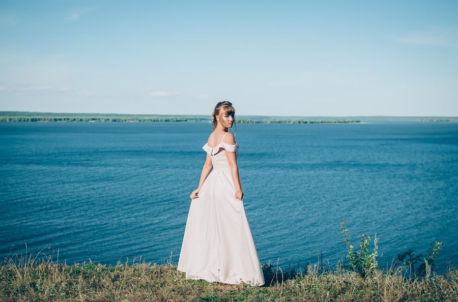 Wedding photographer Irina Furaseva (furaseva90). Photo of 1 March 2019