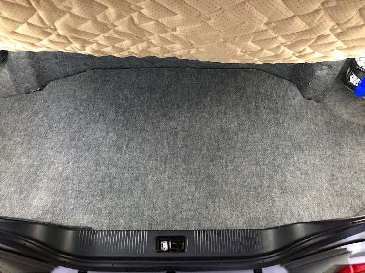 スカイライン GT-RのDIY・ボディ補強・S15シルビア純正品・補強バー・チップクッションに関するカスタム事例の投稿画像1枚目