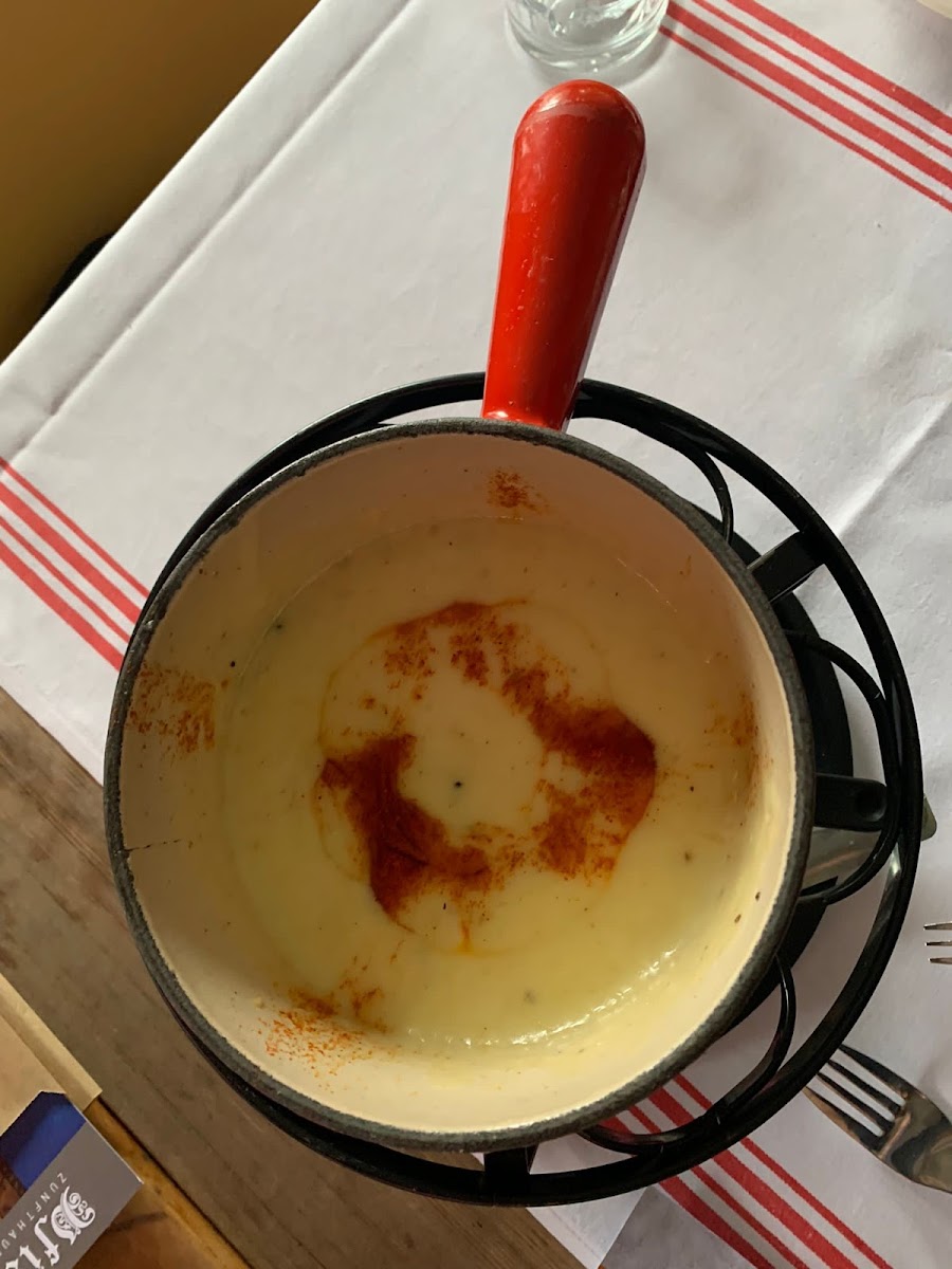 Swiss cheess fondue