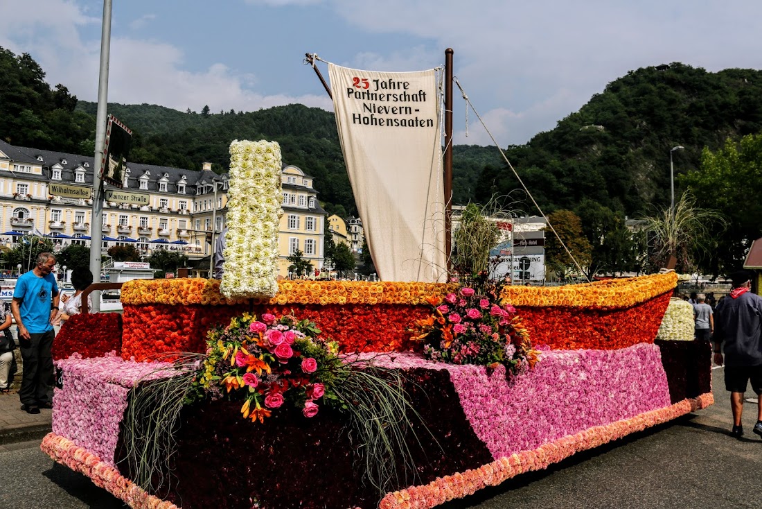 Парад цветов Blumencorso в Бад Эмсе - август 2017