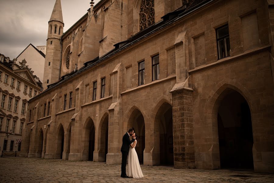 Bröllopsfotograf Silviu Nita (jurnalfotografic). Foto av 30 september 2019