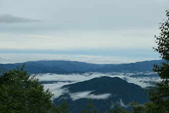 小秀山（左奥）方面（手前は台ヶ峰）