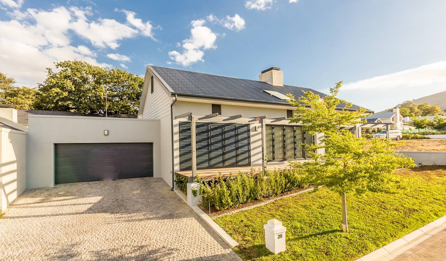 House with pool and garden Paarl