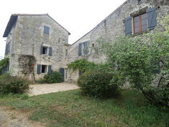 ferme à Germond-Rouvre (79)