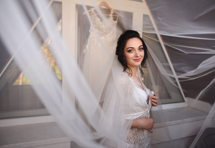 Wedding photographer Aleksandr Zhosan (alexzhosan). Photo of 14 August 2018