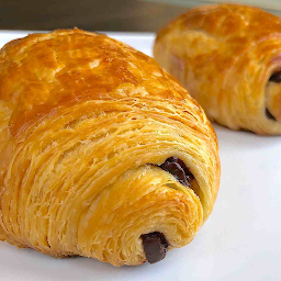 Croissant (Chocolate)