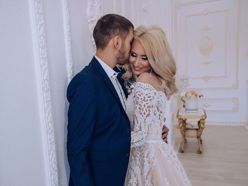 Fotógrafo de bodas Liza Nikolaeva (lizanikolaeva142). Foto del 12 de febrero 2019