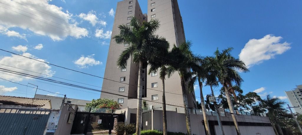 Apartamento com 3 dormitórios para alugar, 150 m² por R$ 3.708,23/mês - Santa Maria - Uberaba/MG