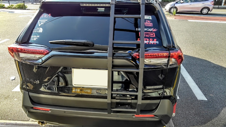 RAV4のスムージングパネル取り付け・ジョリーロジャースに関するカスタム事例の投稿画像2枚目