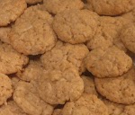 Crispy Coconut-Oatmeal Cookies was pinched from <a href="http://www.food.com/recipe/crispy-coconut-oatmeal-cookies-45620?photo=125045" target="_blank">www.food.com.</a>