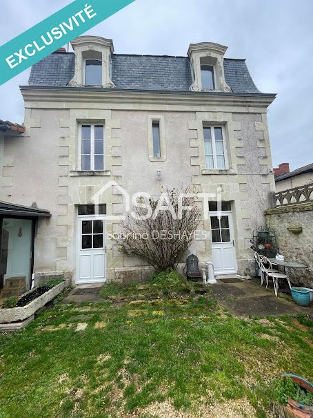 Vente maison 9 pièces 238 m² à Les Trois-Moutiers (86120), 159 000 €