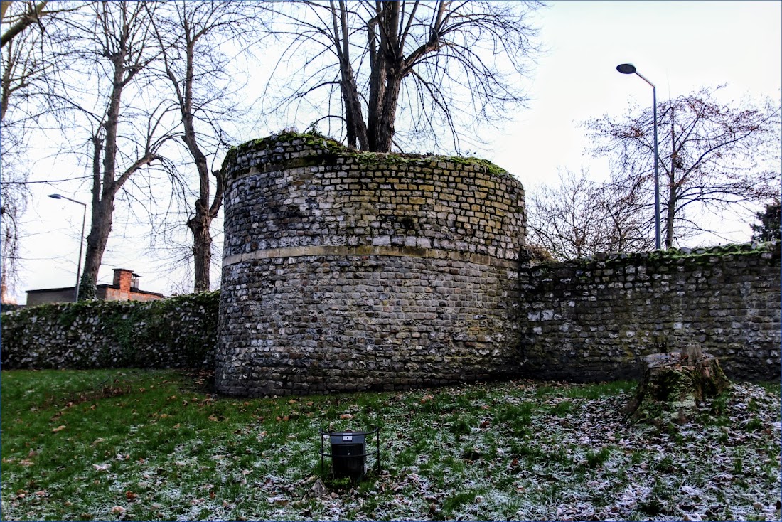 Тонгерен (Tongeren) - самый древний город Бельгии (декабрь 2021).