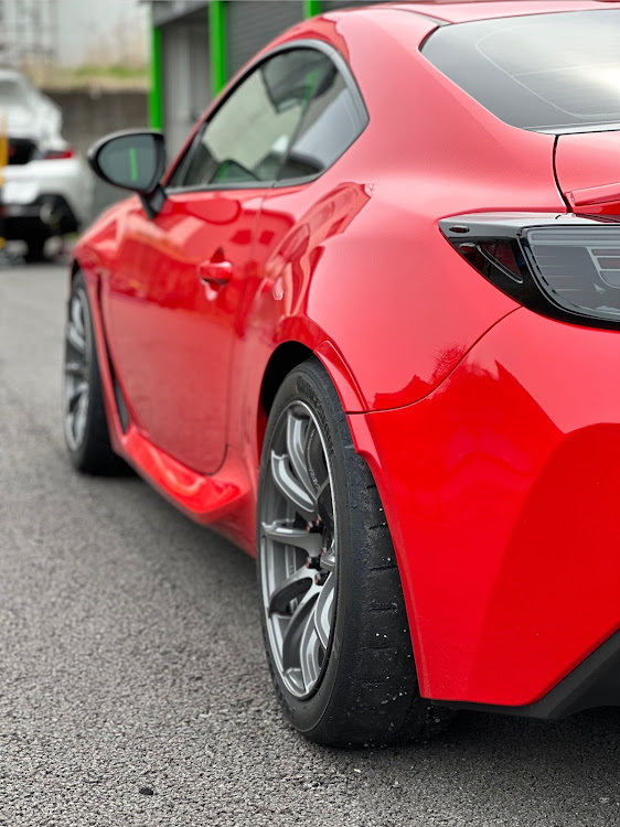 GR86のGR86・RAYSに関するカスタム事例の投稿画像3枚目