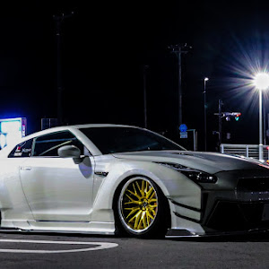 NISSAN GT-R R35