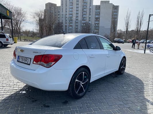 продам авто Chevrolet Cruze Cruze фото 3