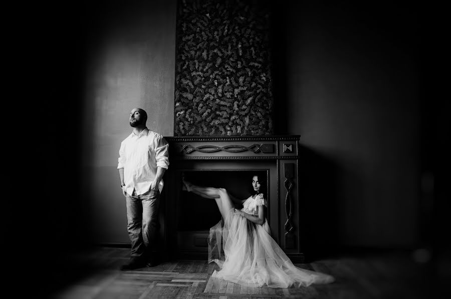 Wedding photographer Elena Mikhaylova (elenamikhaylova). Photo of 12 February 2018