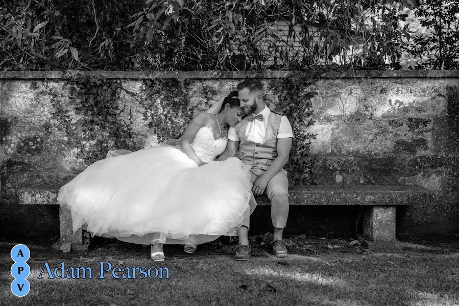 Wedding photographer Adam Pearson (apvservicesiow). Photo of 1 July 2019