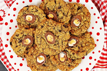 Easy Creme Egg Cookies