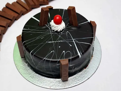 Kitkat Chocolate Cake