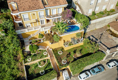 Villa with garden and terrace 2