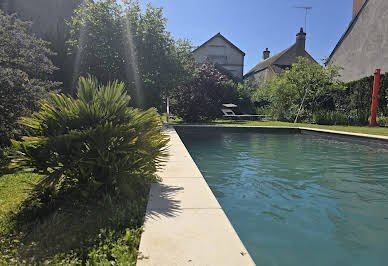 Maison avec piscine et jardin 14