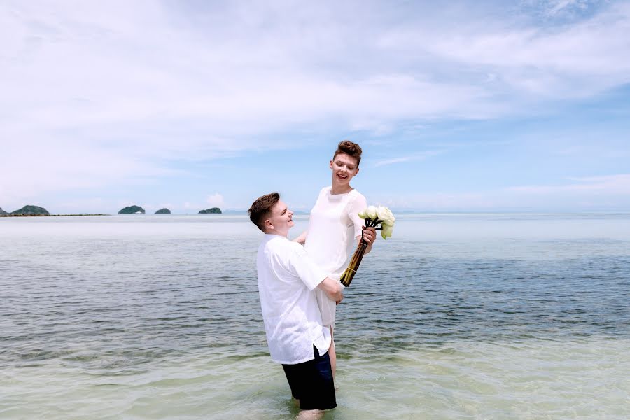 Nhiếp ảnh gia ảnh cưới Lara Korneeva (larakorneeva25). Ảnh của 12 tháng 2 2018