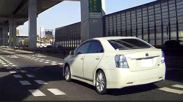 SAIのSAI・ＳＡＩ・ドライブ・年賀状・尾張温泉に関するカスタム事例の投稿画像5枚目