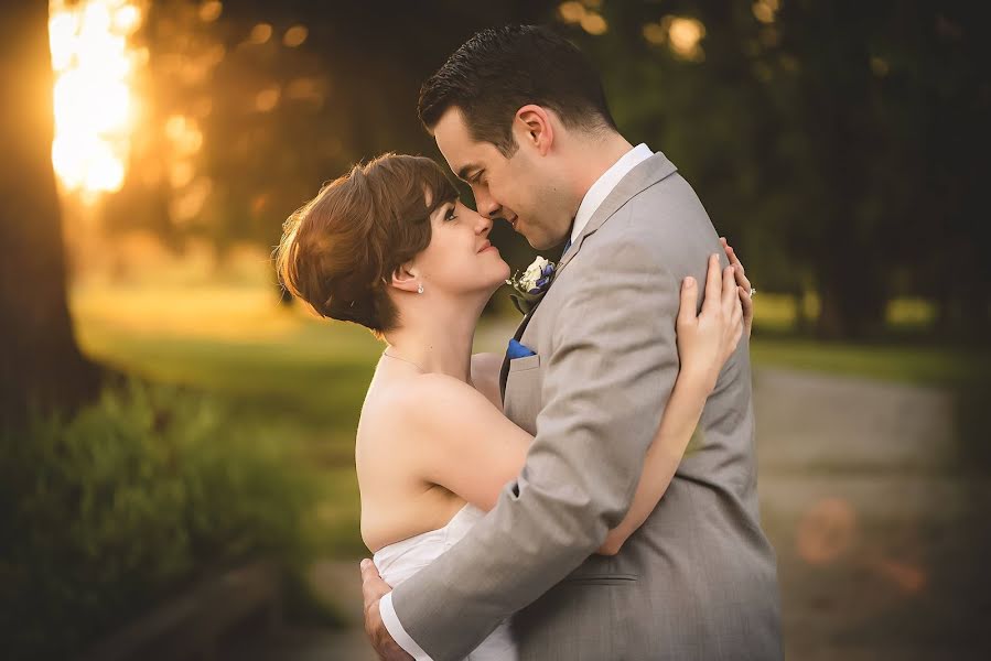 Fotografo di matrimoni Leanne Sim (leannesim). Foto del 9 maggio 2019