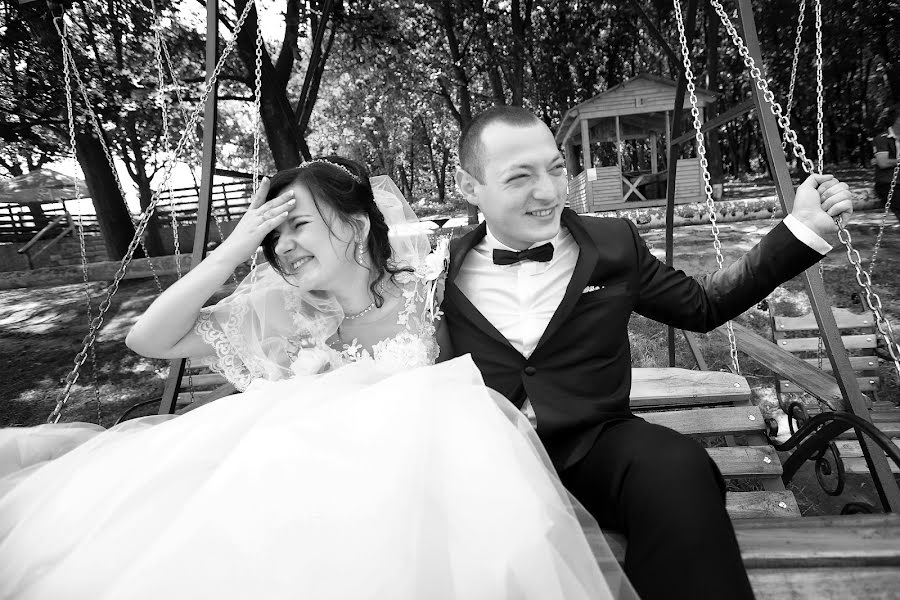 Fotografo di matrimoni Oleg Savka (savcaoleg). Foto del 21 settembre 2018