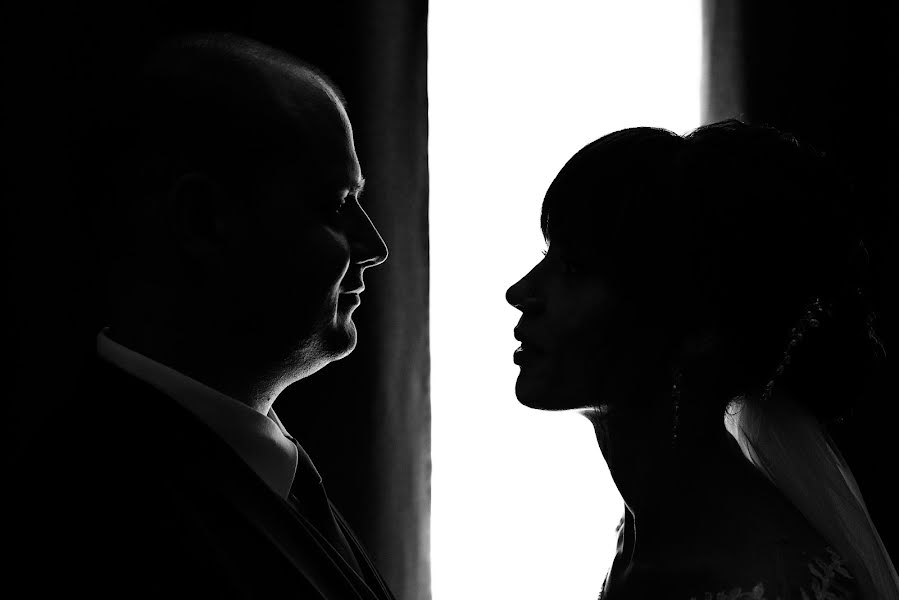 Bryllupsfotograf Vadim Burchik (burchik). Bilde av 14 april 2023