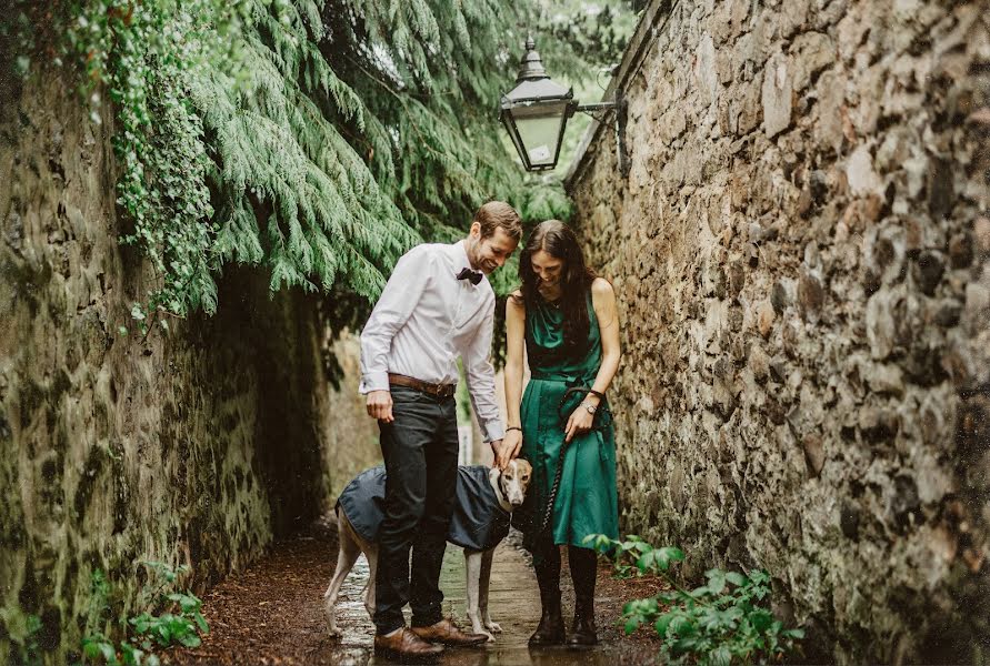 Fotografo di matrimoni Karoline James-Griffiths (regenweibchen). Foto del 21 maggio 2019