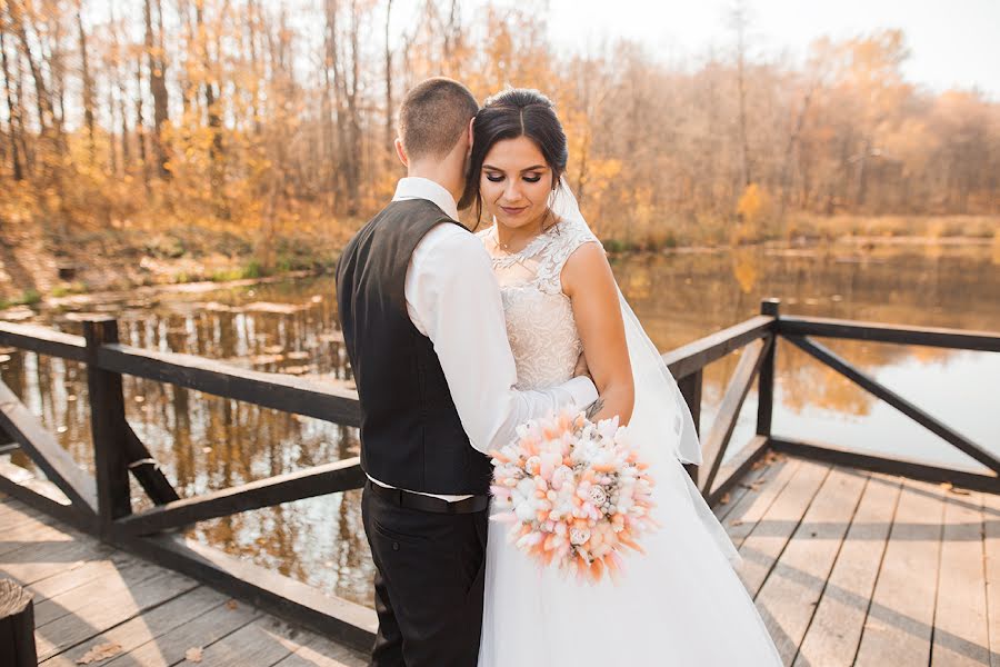 Fotógrafo de bodas Vitaliy Syromyatnikov (syromyatnikov). Foto del 4 de noviembre 2019