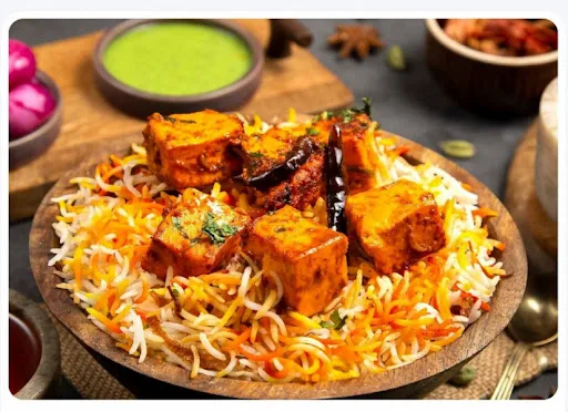 Spicy Paneer Tikka Biryani (2kg) Serves 4-5