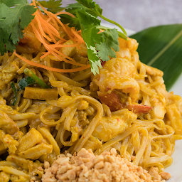 Curry Pad Thai Noodles