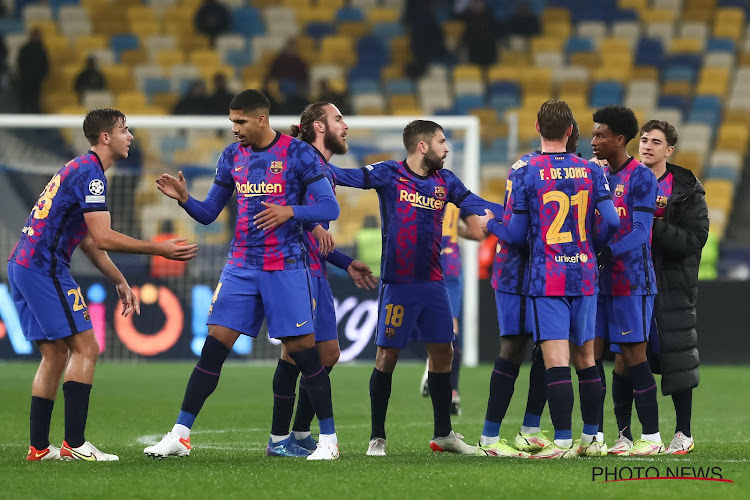 🎥 Xavi Hernandez officieel voorgesteld in Camp Nou voor 9500 fans: "We zijn de beste club ter wereld"