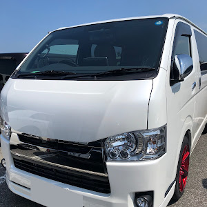 ハイエースバン TRH200V