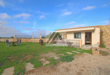 Villa with pool and terrace 4