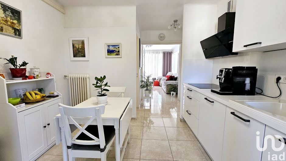 Vente viager 3 pièces 78 m² à Marignane (13700), 90 300 €