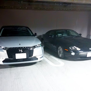 XKクーペ XKR