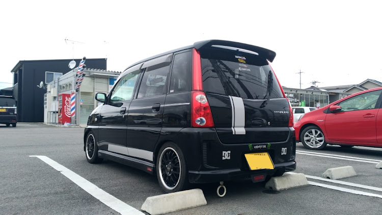 プレオの年末は大忙し・タイヤ交換しなきゃ・洗車もしなきゃ・マフラー変えたいに関するカスタム事例の投稿画像2枚目