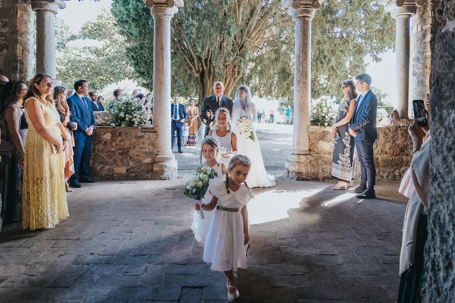 Fotografo di matrimoni Luigi Orru (orru). Foto del 19 settembre 2022